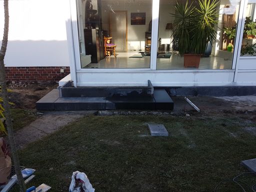 Treppenanlage aus Blockstufen
